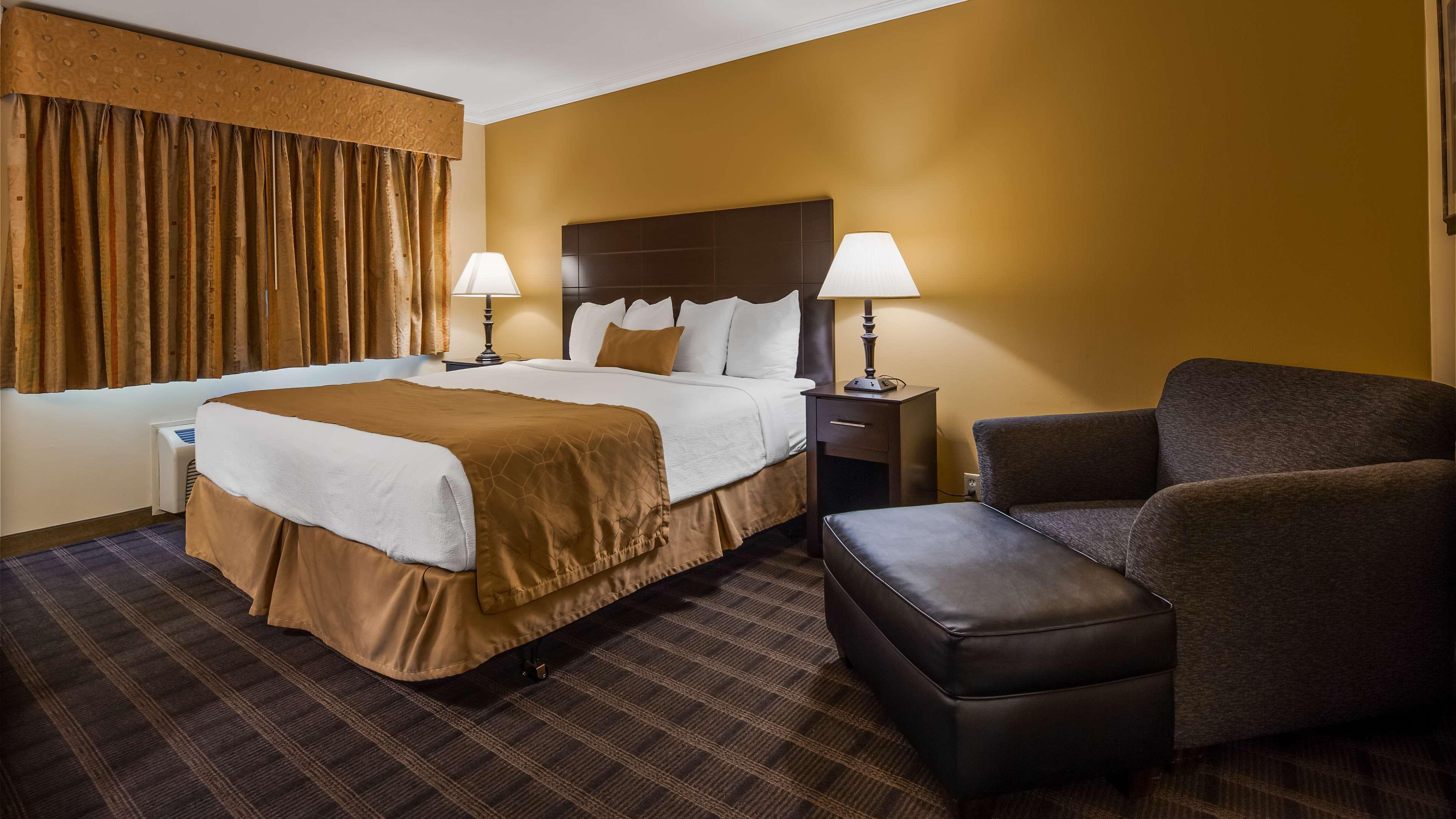 Best Western Inn & Suites Онтарио Екстериор снимка