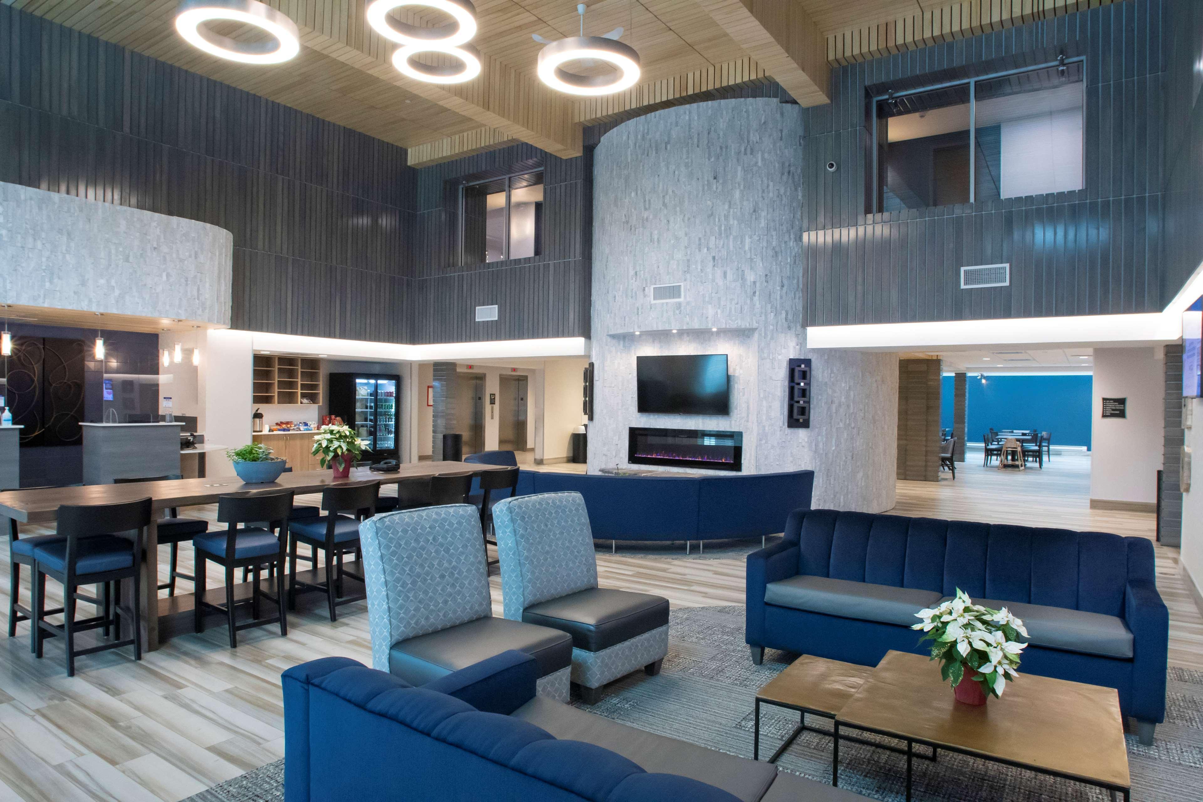 Best Western Inn & Suites Онтарио Екстериор снимка
