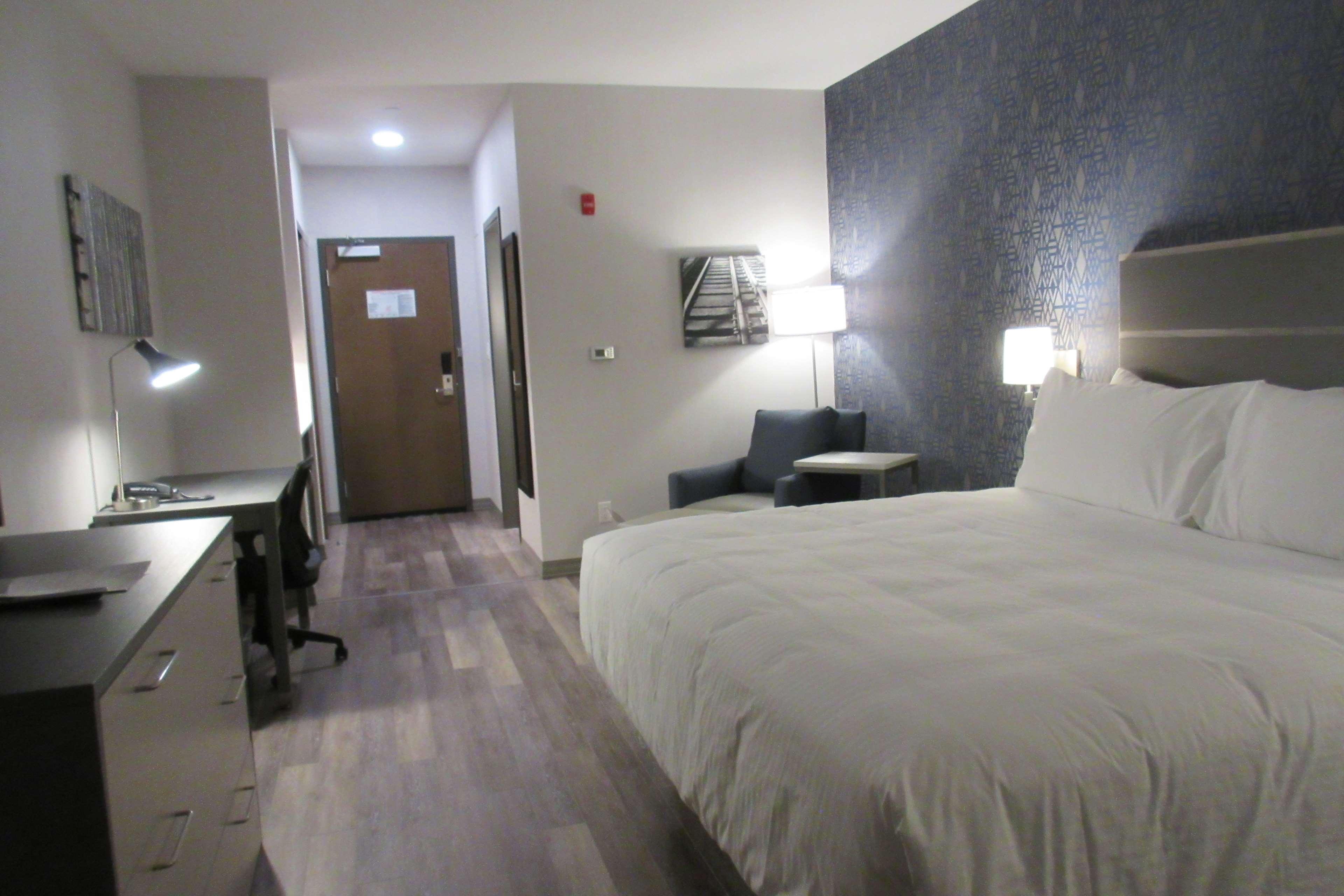 Best Western Inn & Suites Онтарио Екстериор снимка