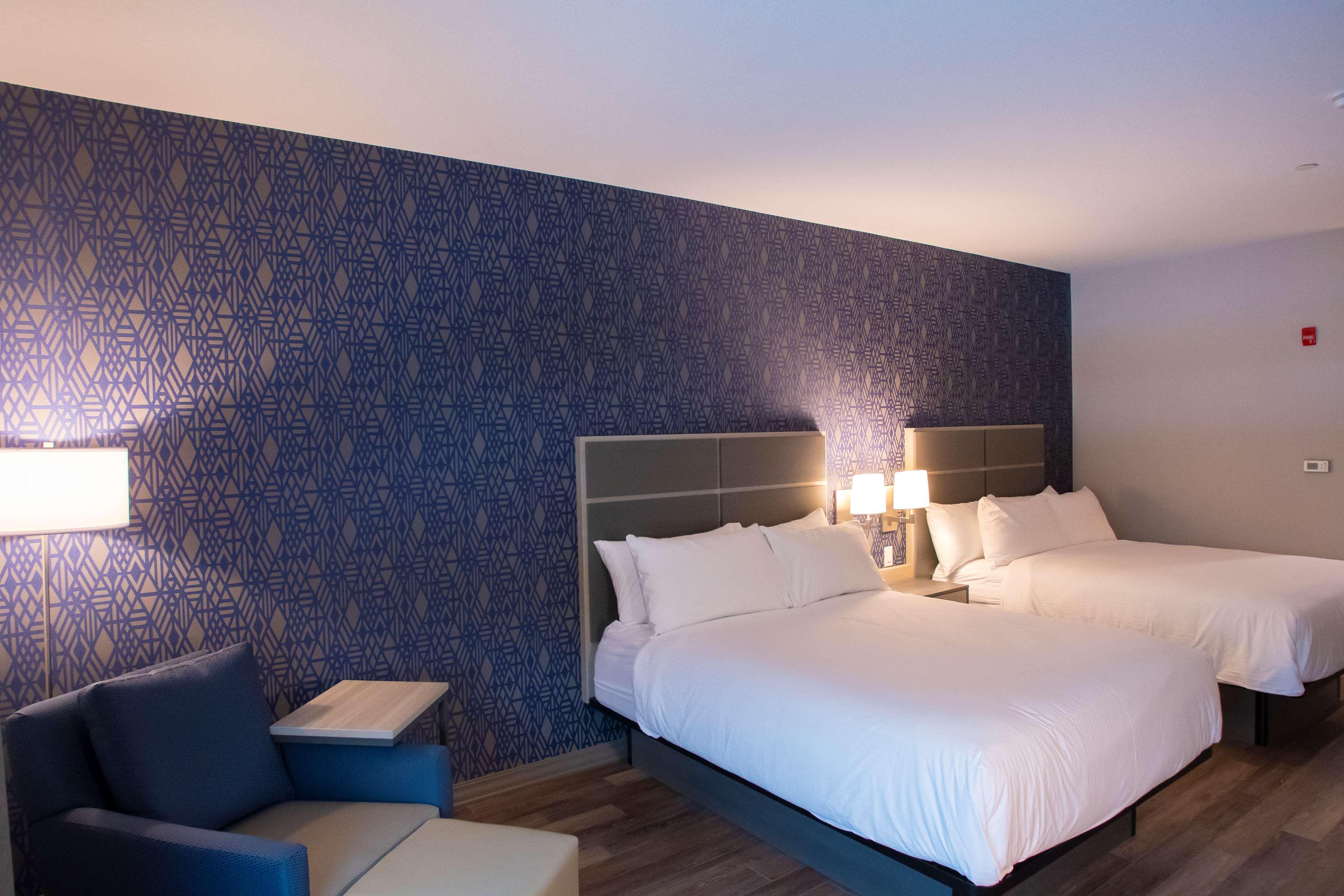 Best Western Inn & Suites Онтарио Екстериор снимка