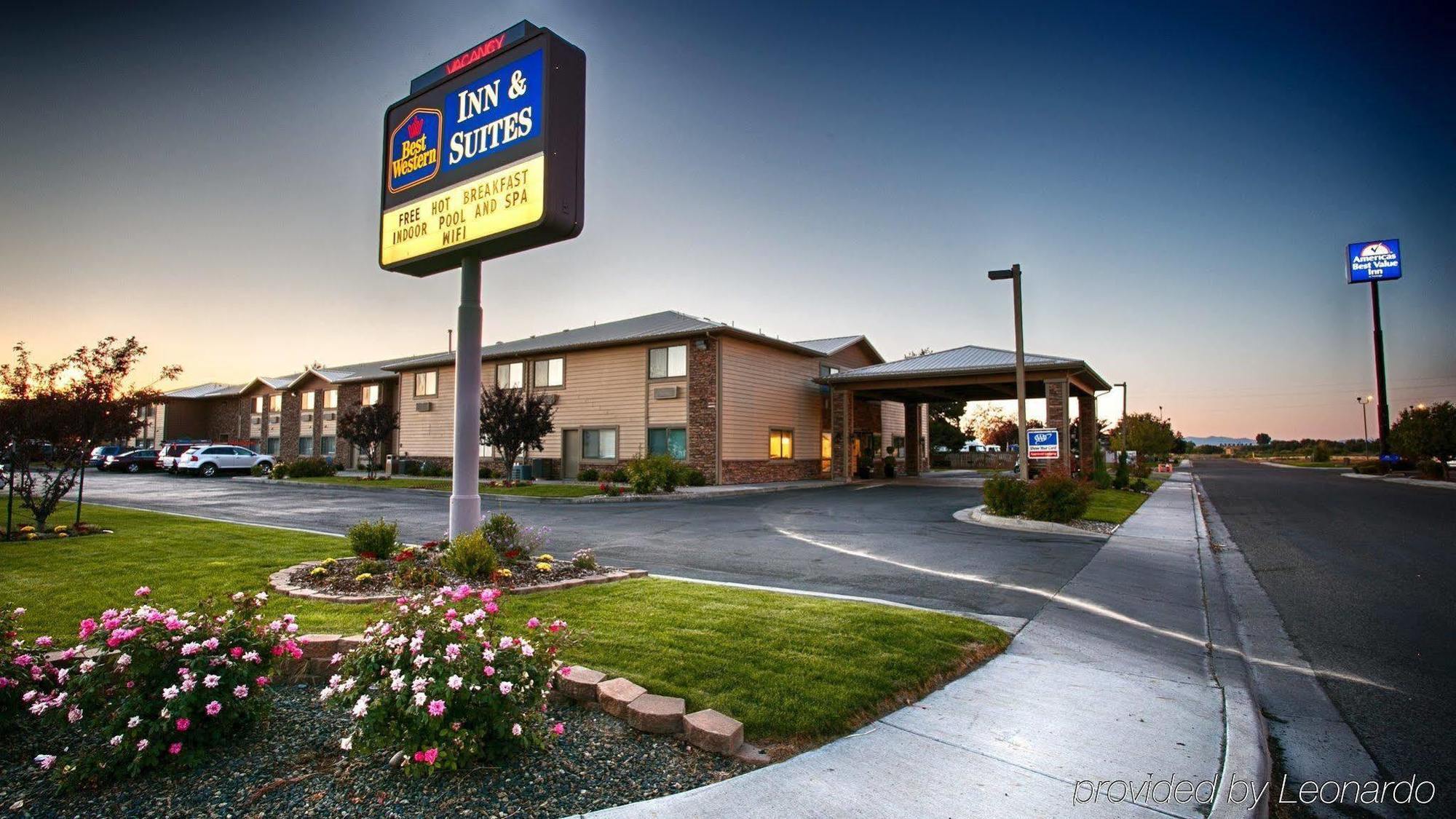 Best Western Inn & Suites Онтарио Екстериор снимка